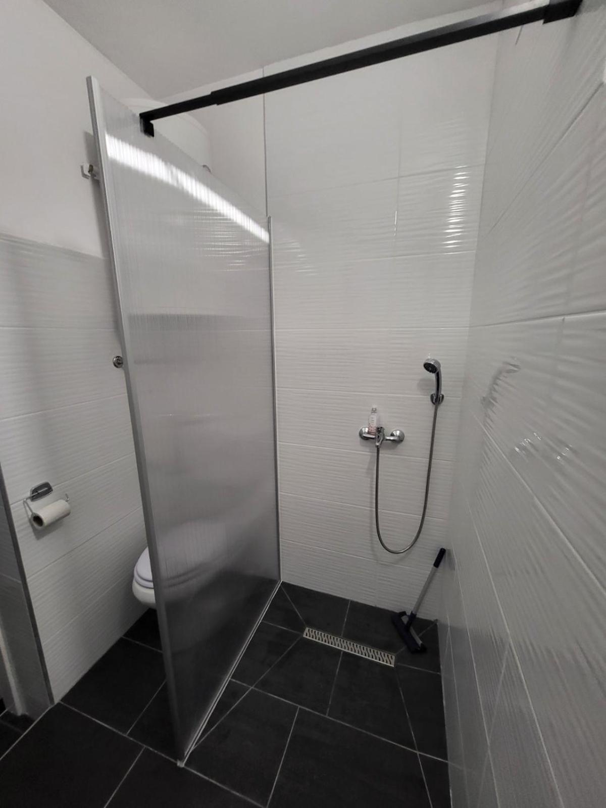 Apartma Jelena Apartment โคเปร์ ภายนอก รูปภาพ