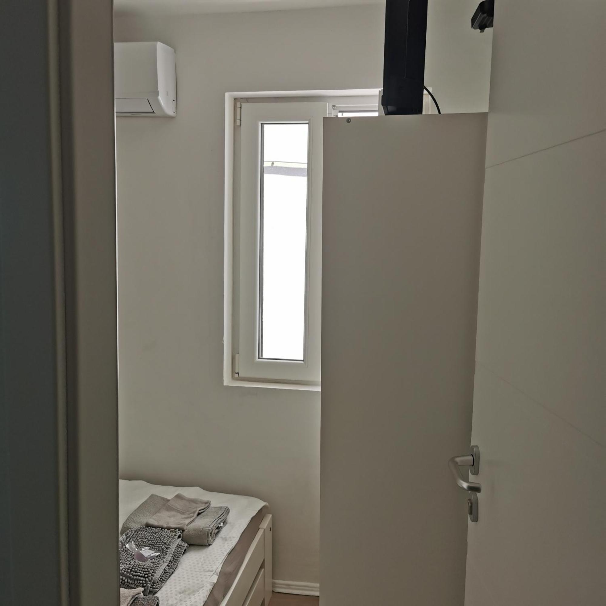 Apartma Jelena Apartment โคเปร์ ภายนอก รูปภาพ