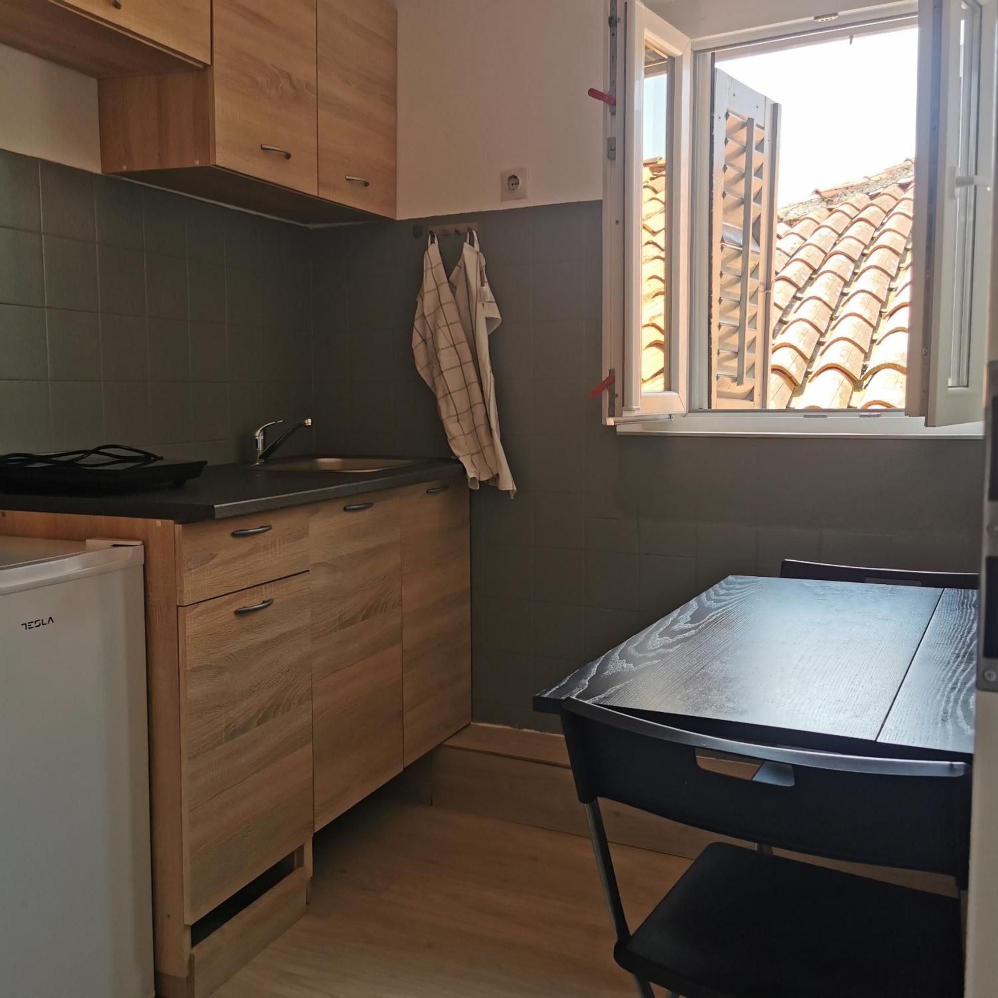 Apartma Jelena Apartment โคเปร์ ภายนอก รูปภาพ